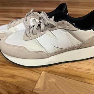 New Balance 237 Grey/Beige and White Sneakers